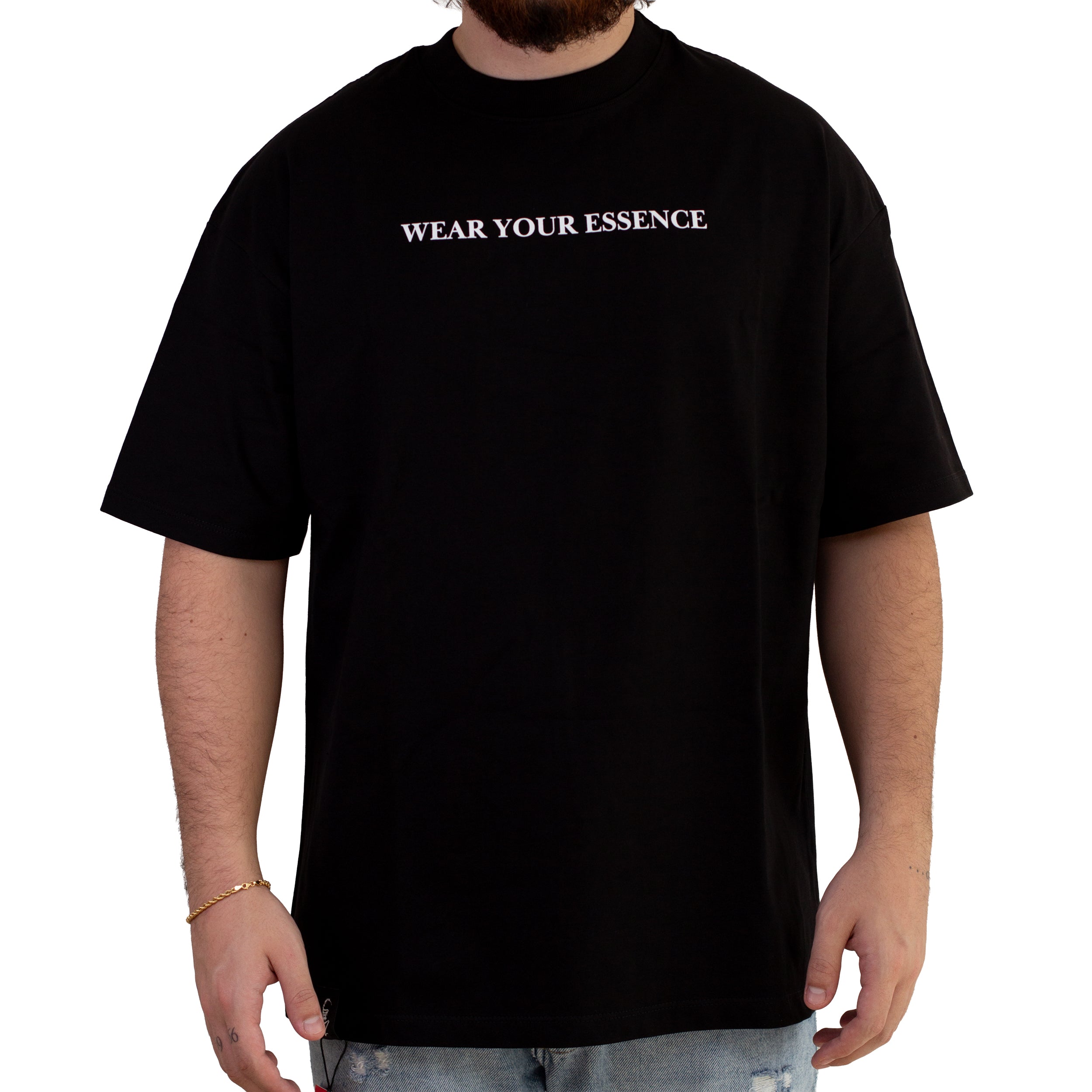 WEAR YOUR ESSENCE BASIC BLACK TSHIRT